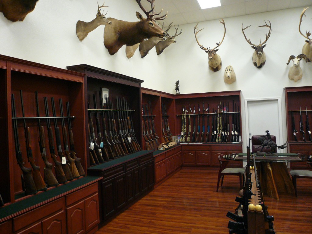 store 044